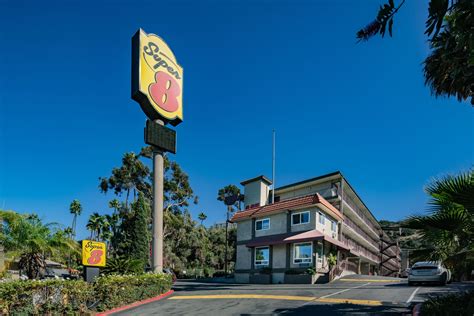 Super 8 by Wyndham San Diego Hotel Circle .